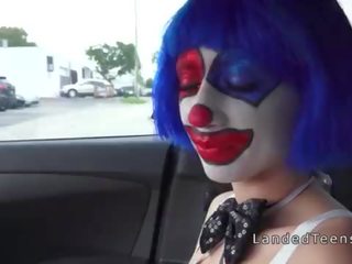 Clown teen sucking huge johnson in the car