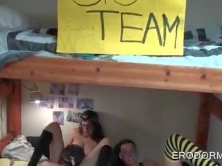Pussy eating and banging at dorm room orgy